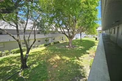 17255 SW 95th Ave #211, Palmetto Bay: photo 1 of 11
