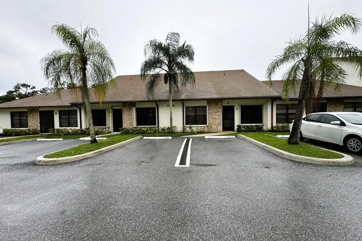 1040 Parkside Green Dr #C, Greenacres: photo 1 of 23