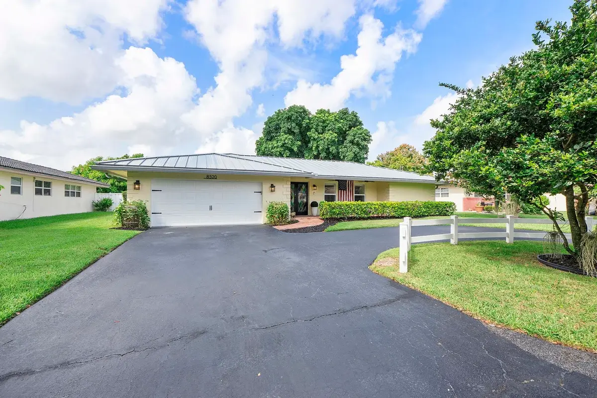 8520 NW 29th Dr, Coral Springs: photo 1 of 74