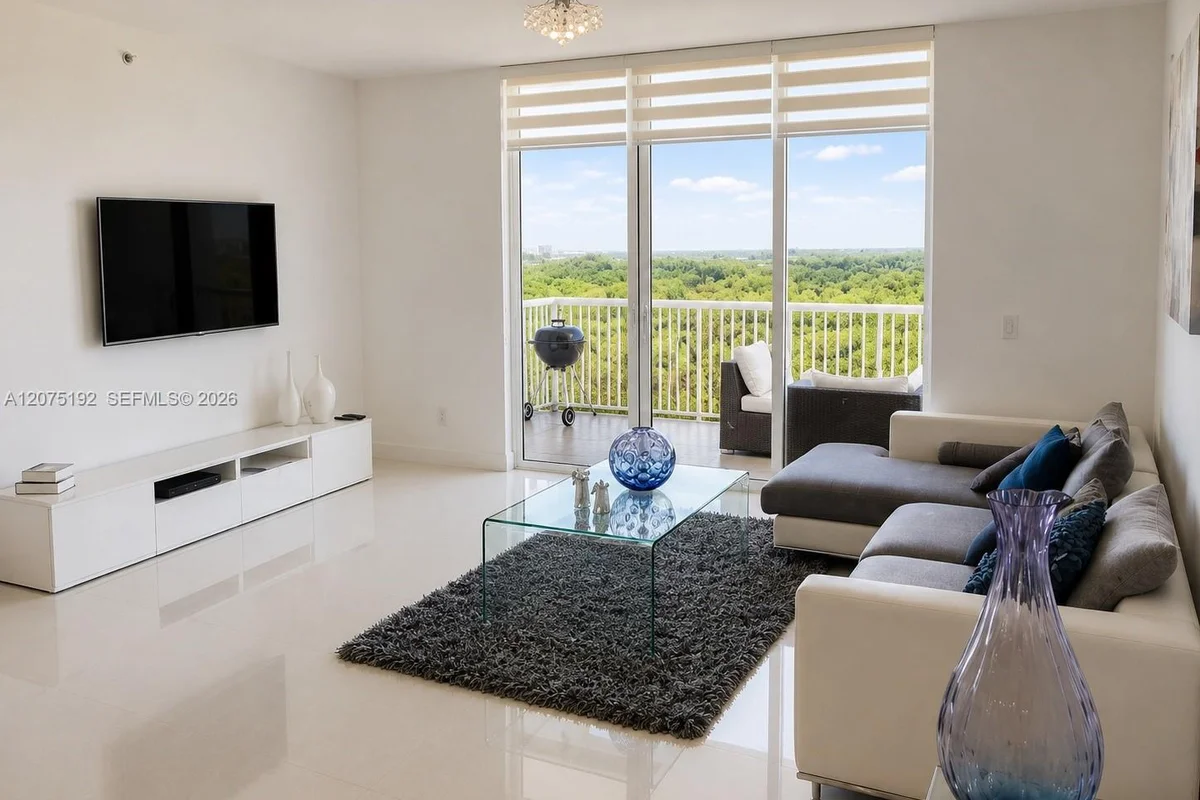 14951 Royal Oaks Ln #1601, North Miami: photo 1 of 26