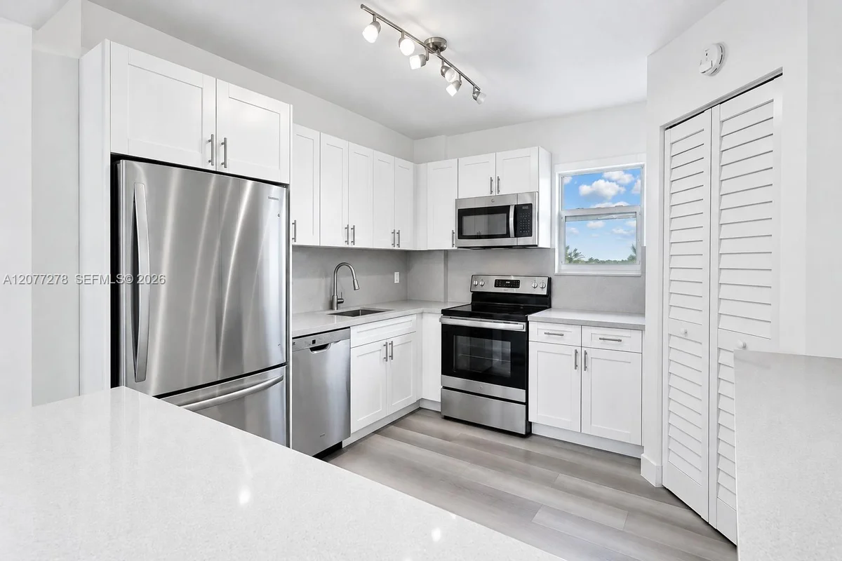 9273 Collins Ave #309, Surfside: photo 1 of 20