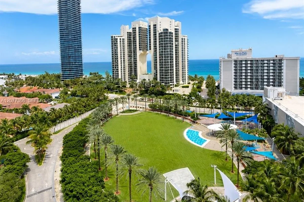19370 Collins Ave #1507, Sunny Isles Beach: photo 1 of 9