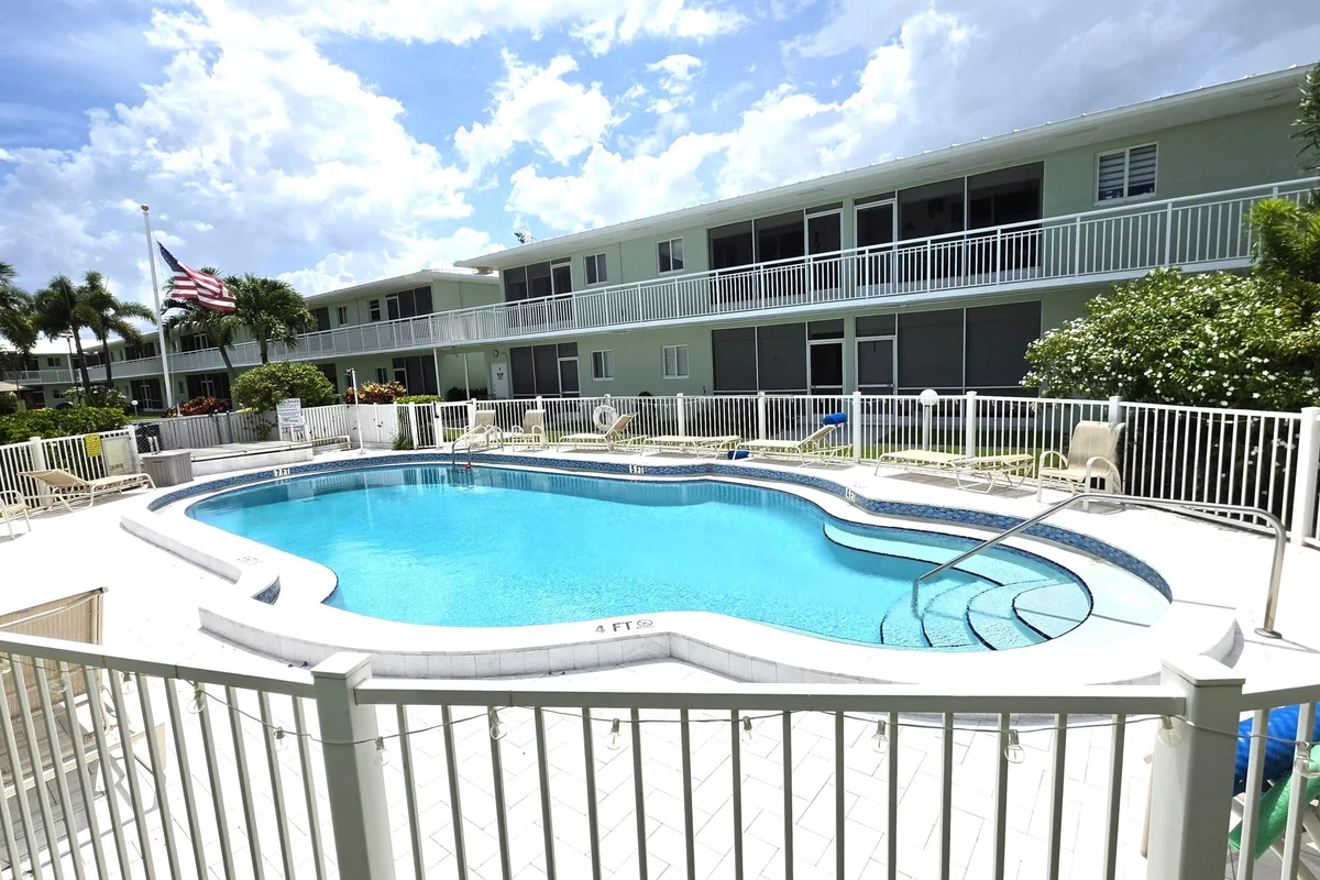 2100 NE 38th St #219, Lighthouse Point: photo 1 of 26