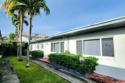805 81st St #3, Miami Beach: photo 1 of 14