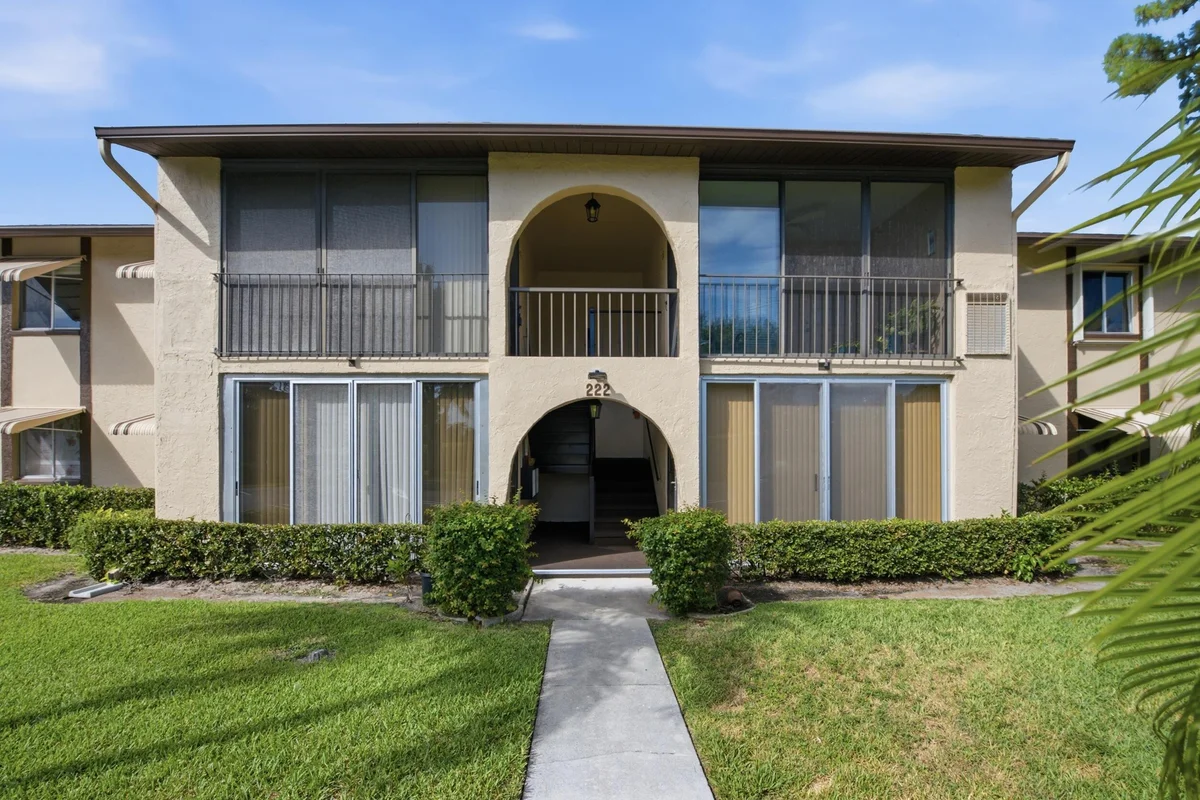 222 Pine Hov Cir #A-2, Lake Worth: photo 1 of 52