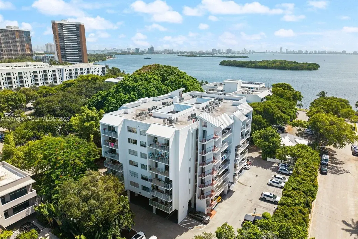 700 NE 63rd St #D206, Miami: photo 1 of 14