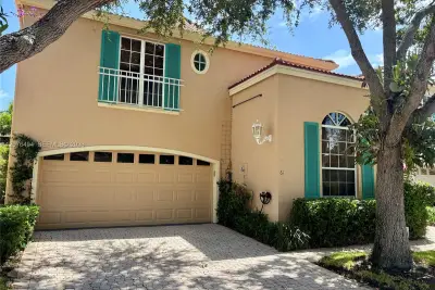 61 Via Del Corso, Palm Beach Gardens: photo 1 of 36