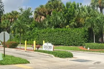 1500 N Congress Ave #C18, West Palm Beach: photo 1 of 17