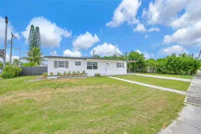 28740 SW 143rd Ct, Homestead: photo 1 of 24