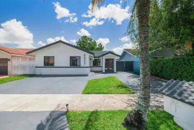 5923 SW 147th Pl, Miami: photo 1 of 53
