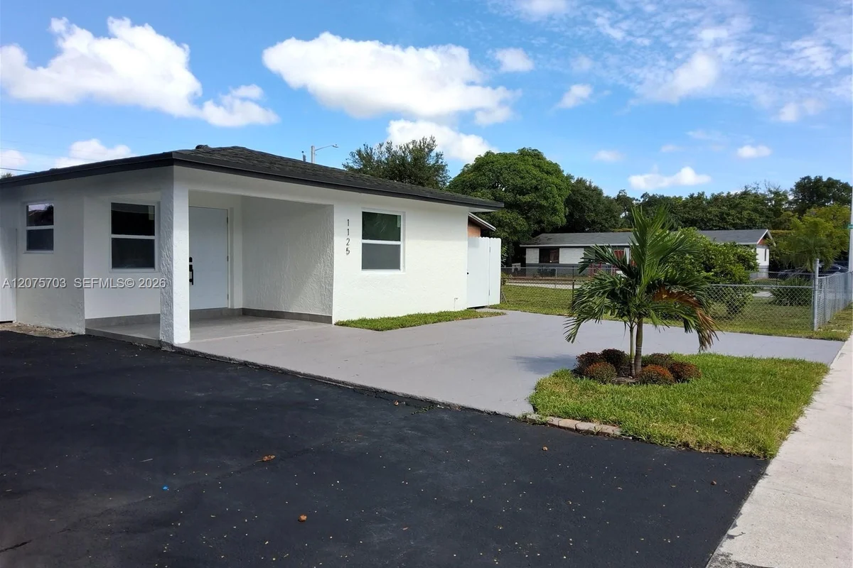 1125 NW 27th Ave, Fort Lauderdale: photo 1 of 55
