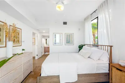 208 N Federal Hwy #253, Pompano Beach: photo 1 of 19