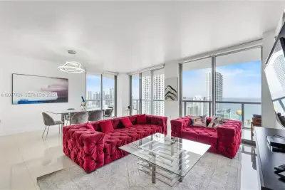 2600 E Hallandale Beach Blvd #T2802, Hallandale Beach: photo 1 of 28