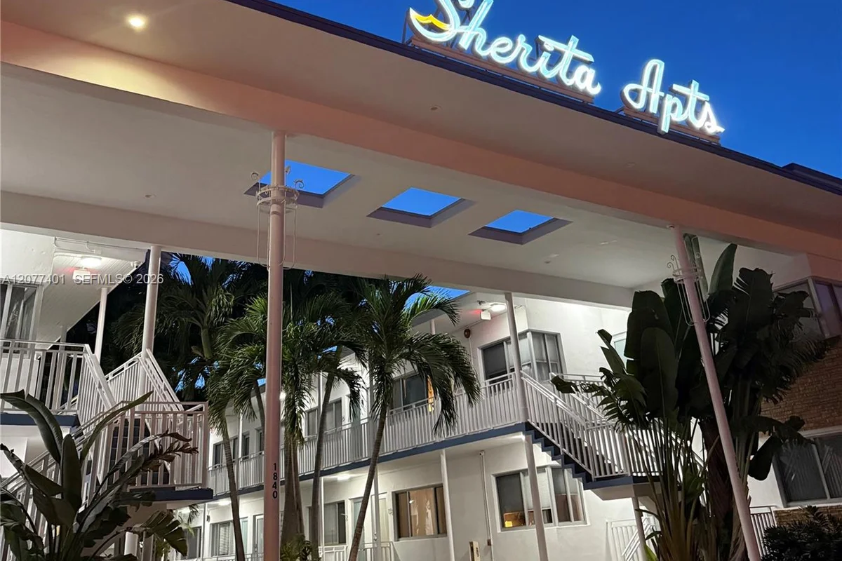 1840 James Ave #13, Miami Beach: photo 1 of 16