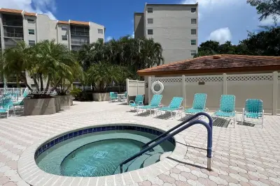 3910 Inverrary Blvd #603-B, Lauderhill: photo 1 of 49