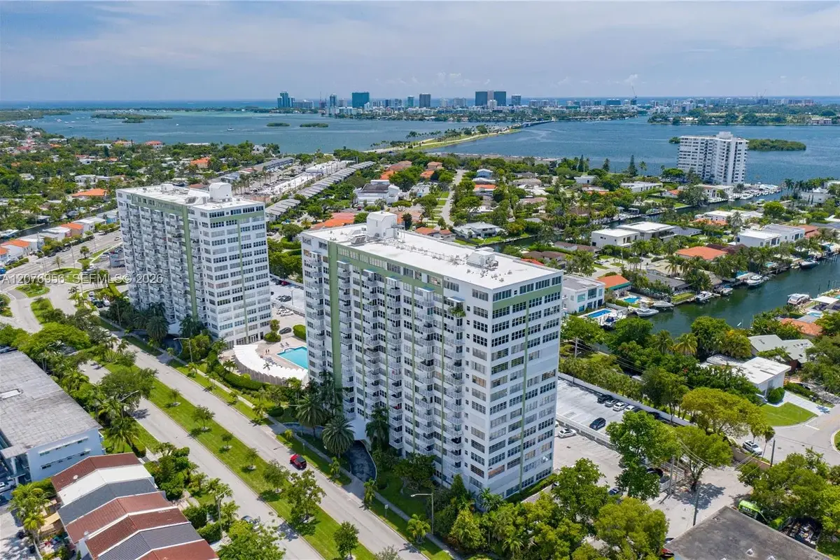 2100 Sans Souci Blvd #A1509, North Miami: photo 1 of 44