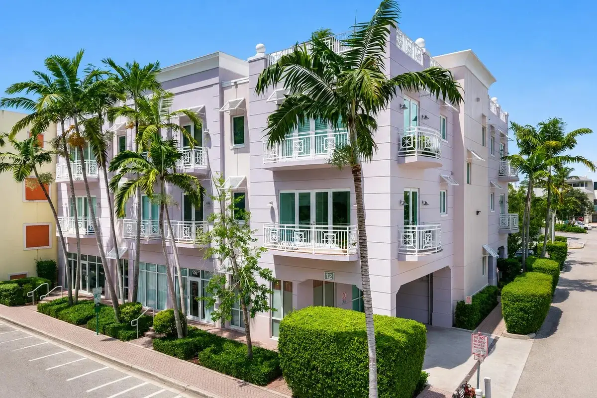 12 SE 1st Ave #201, Delray Beach: photo 1 of 15