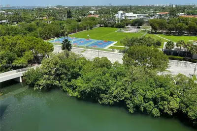 7441 Wayne Ave #8I, Miami Beach: photo 1 of 21