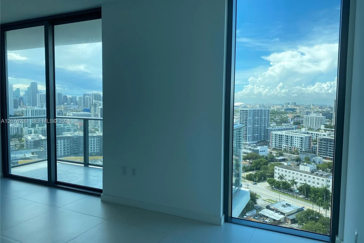 501 NE 31st St #2509, Miami: photo 1 of 11