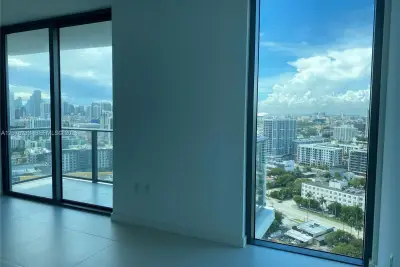 501 NE 31st St #2509, Miami: photo 1 of 11