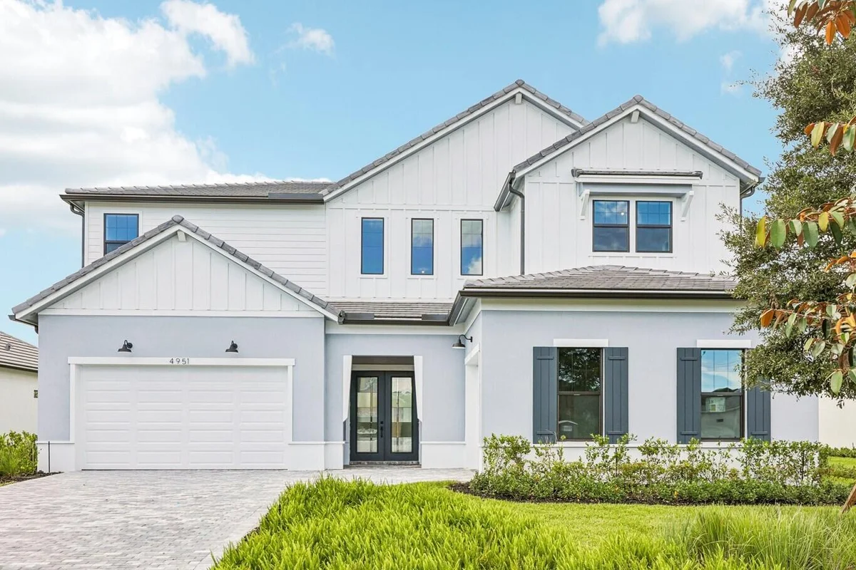 4951 Naugle Way #18 Livingston, Davie: photo 1 of 32