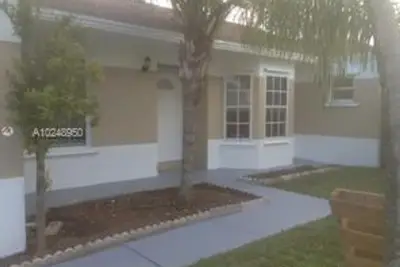 22258 SW 98th Pl, Cutler Bay: photo 1 of 24