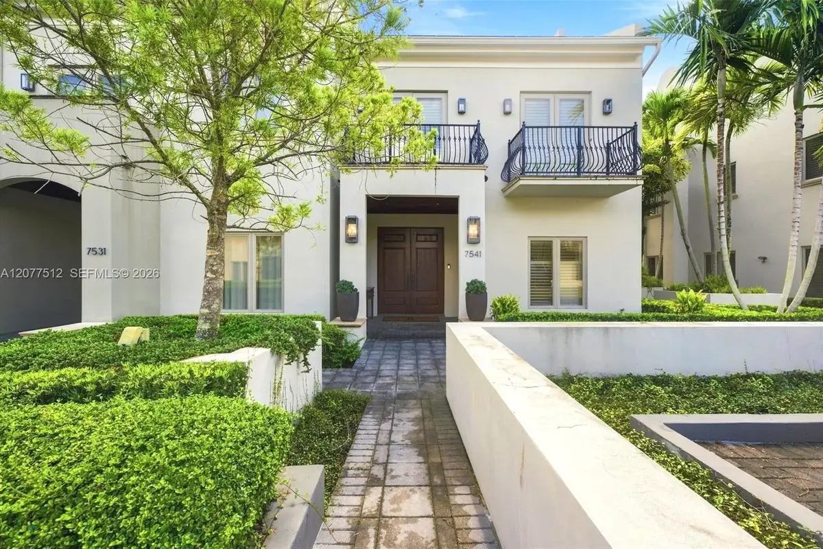 7541 SW 56th Ct, Miami: photo 1 of 40