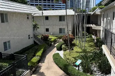 8615 SW 68th Ct #22, Pinecrest: photo 1 of 13