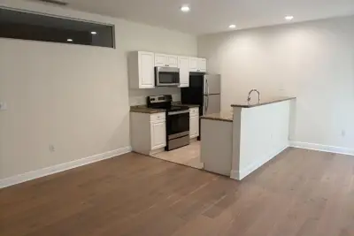 150 SE 3rd Ave #13, Miami: photo 1 of 19