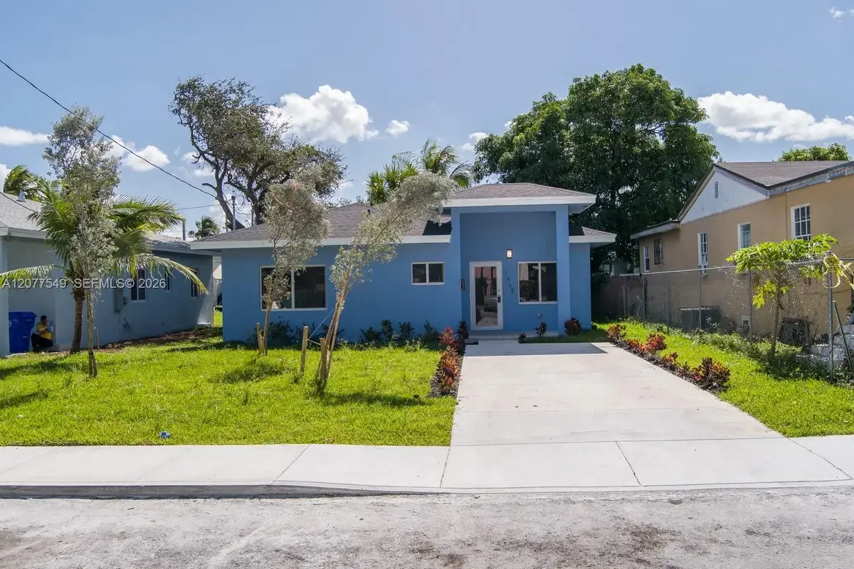 1468 NW 51st St, Miami: photo 1 of 68