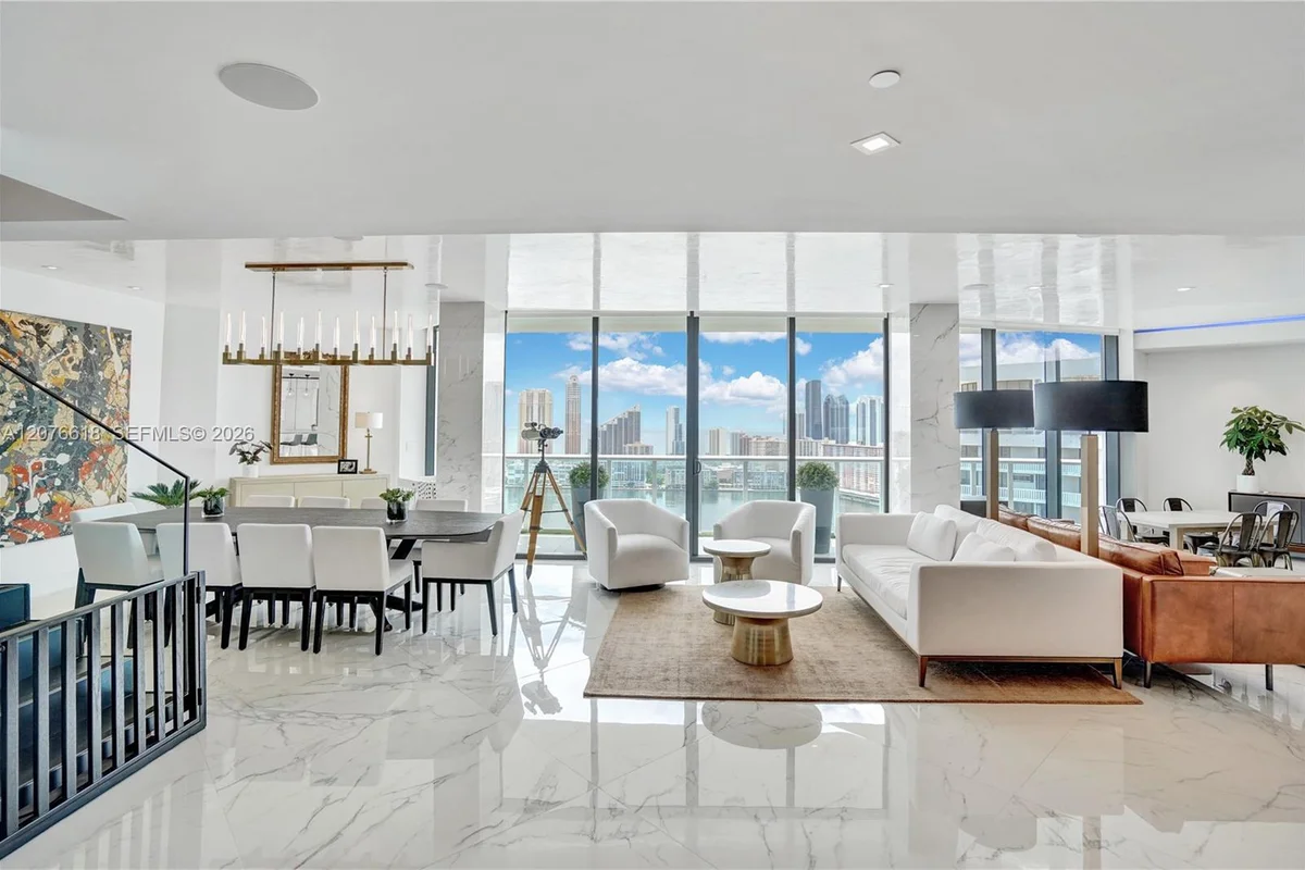 4000 Island Blvd #PH2, Aventura: photo 1 of 101