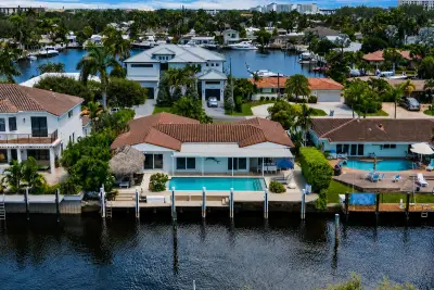2750 NE 8th Ct, Pompano Beach: photo 1 of 50