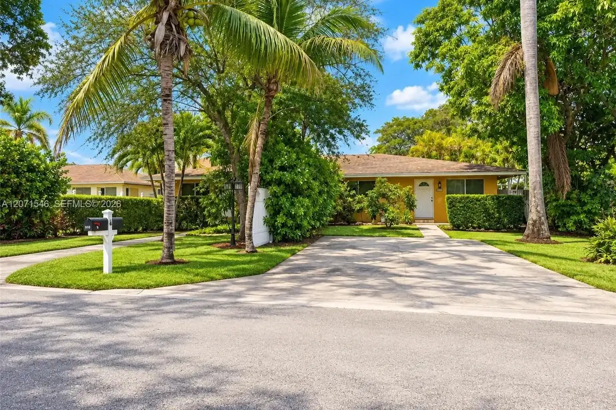 5801-5805 SW 61st St, Miami: photo 1 of 23