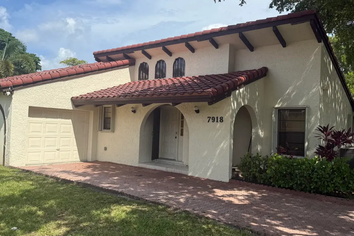 7918 Hibiscus Cir #59, Tamarac: photo 1 of 41