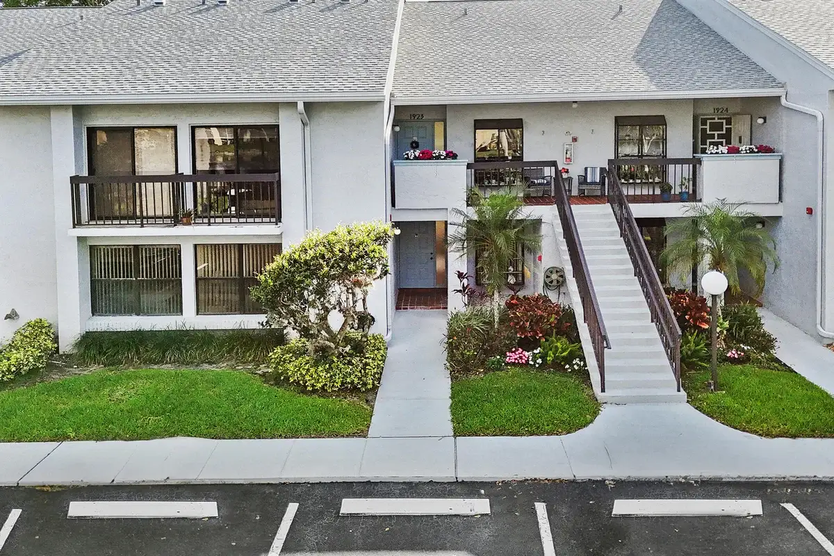 5186 Golfview Ct #1913, Delray Beach: photo 1 of 37