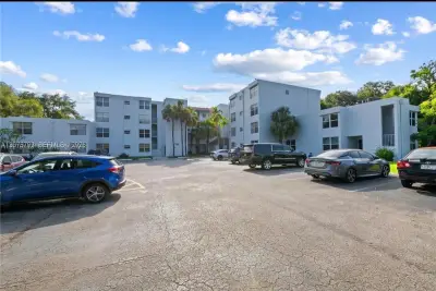 9400 Live Oak Pl #205, Davie: photo 1 of 17