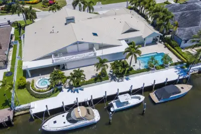 2820 NE 44th St, Lighthouse Point: photo 1 of 77