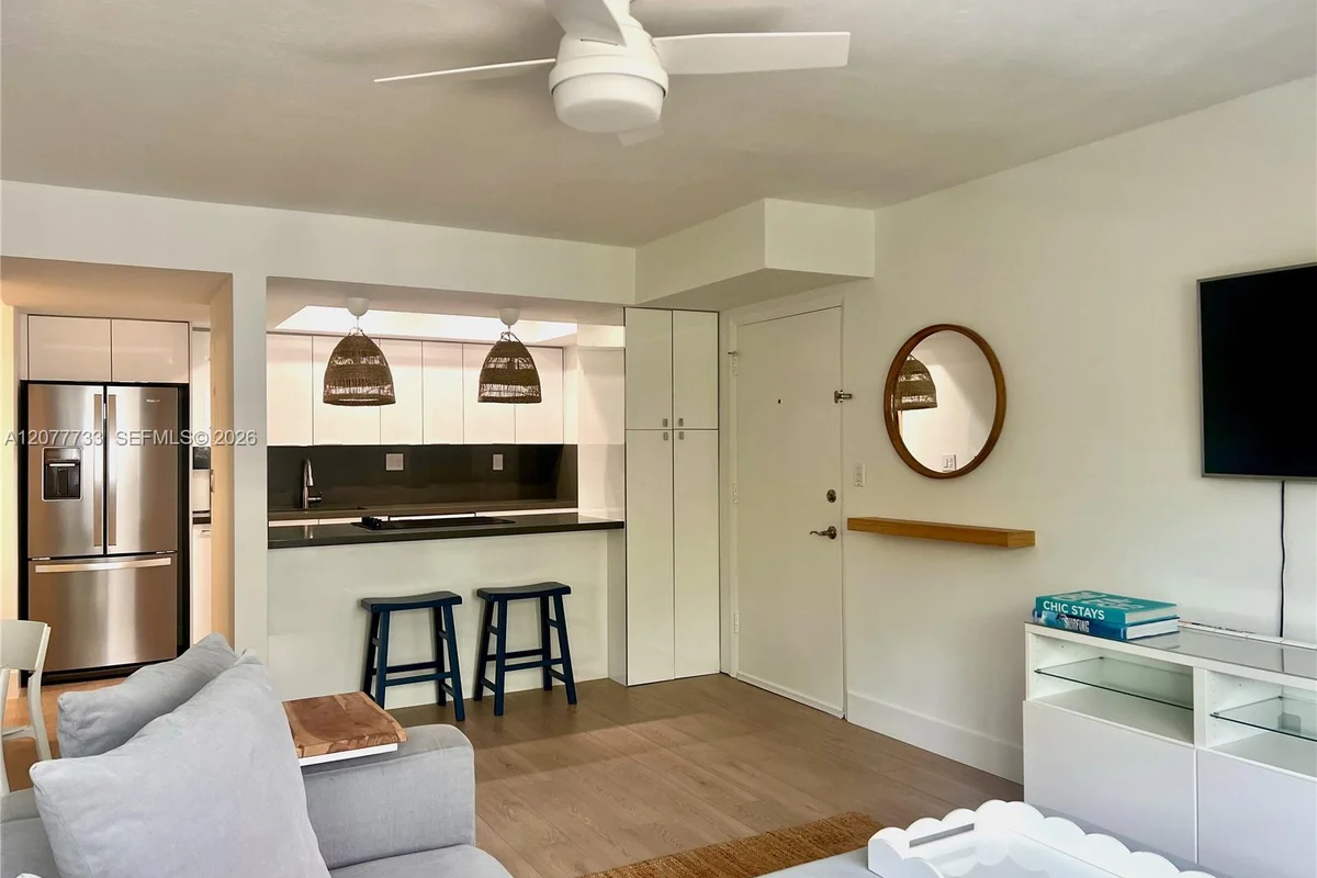 195 Sunrise Dr #8, Key Biscayne: photo 1 of 40