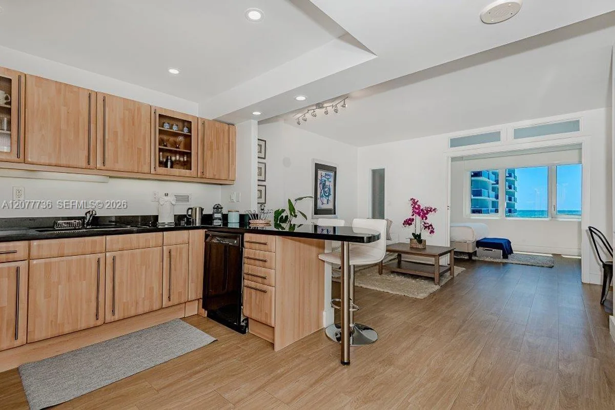 2301 Collins Ave #1242, Miami Beach: photo 1 of 26
