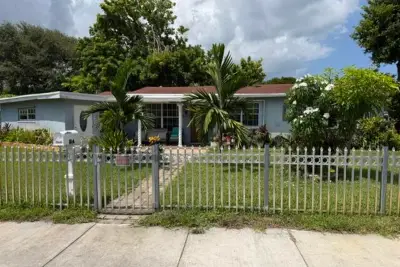 2227 Wiley Ct, Hollywood: photo 1 of 9
