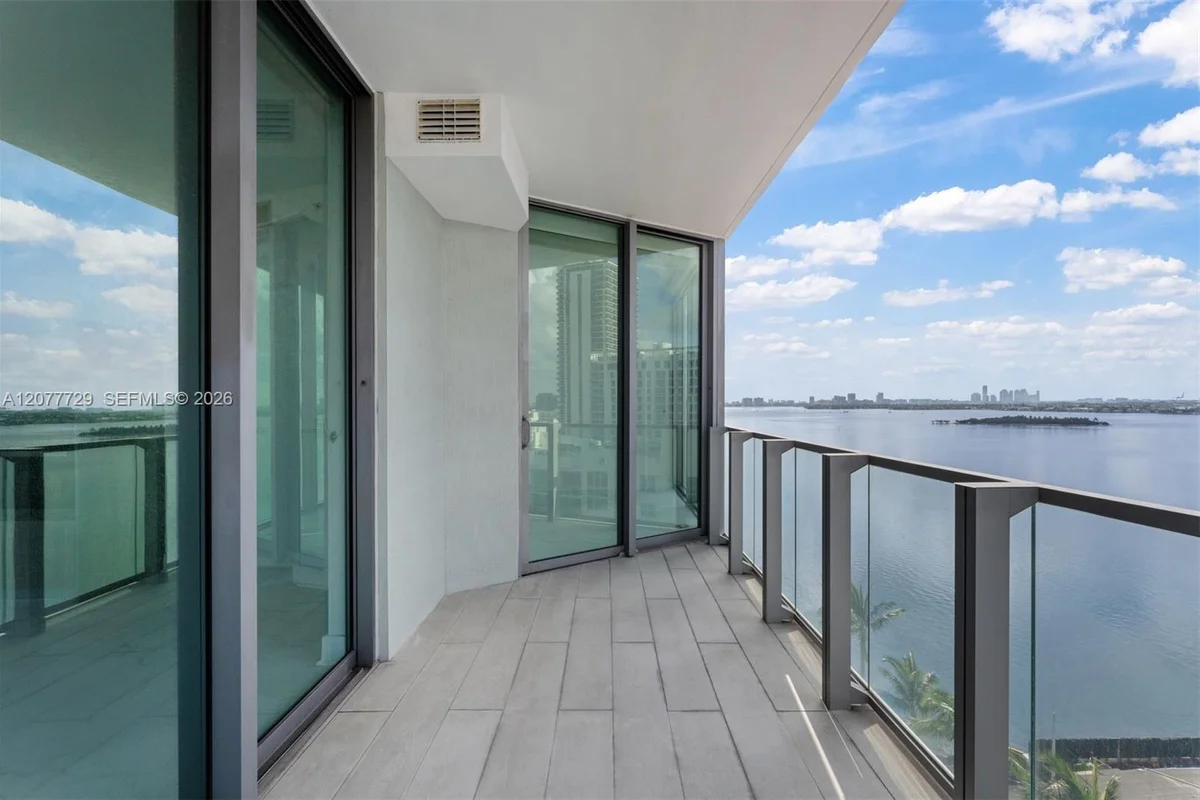 2900 NE 7th Ave #1409, Miami: photo 1 of 30