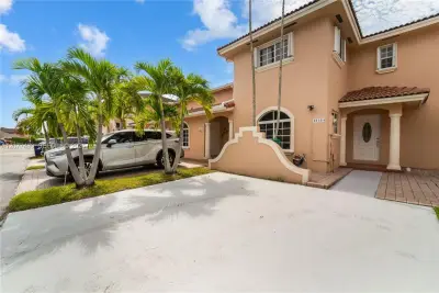 15354 SW 36th Ter, Miami: photo 1 of 35