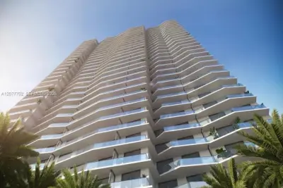 77 SE 5th St #1903, Miami: photo 1 of 18