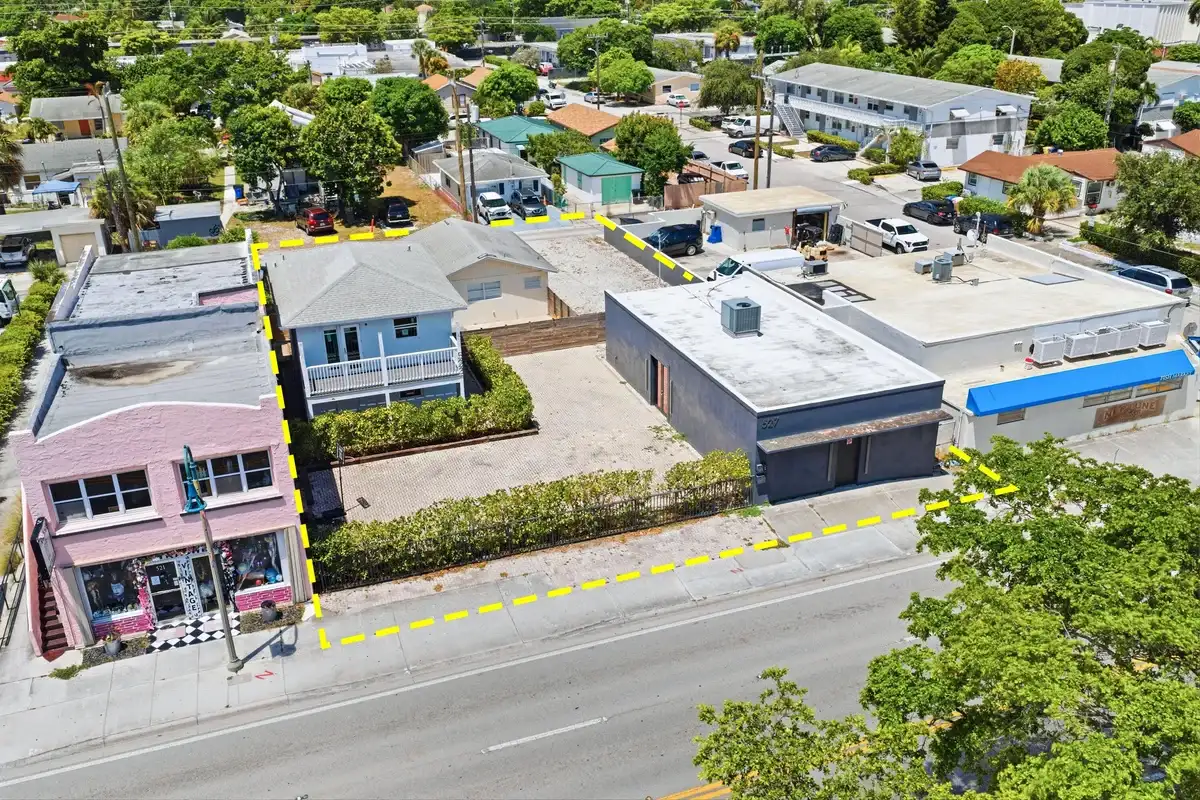 523 N Dixie Hwy, Lake Worth Beach: photo 1 of 30