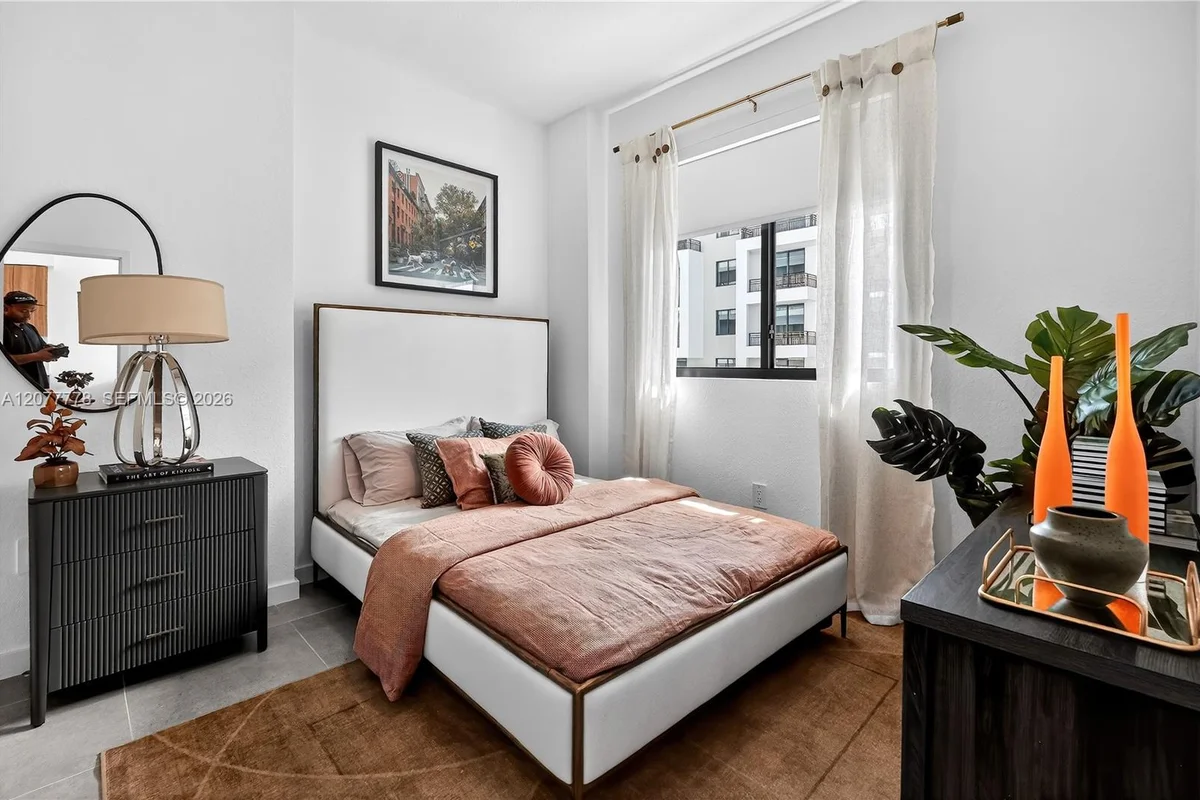 2001 Van Buren St #PH 1246, Hollywood: photo 1 of 32