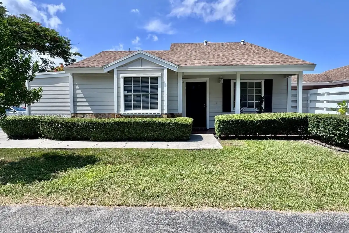 13700 SW 149th Cir Ln #4-60, Miami: photo 1 of 49