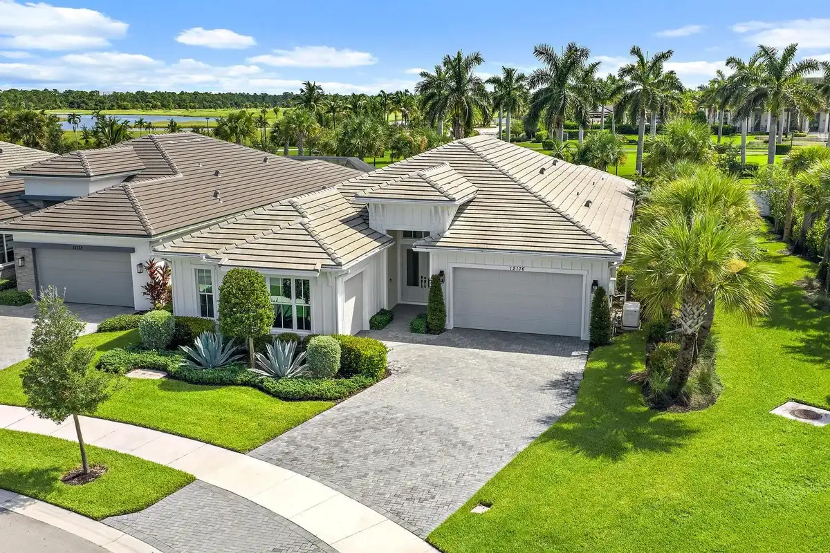 12176 Waterstone Cir, Palm Beach Gardens: photo 1 of 71