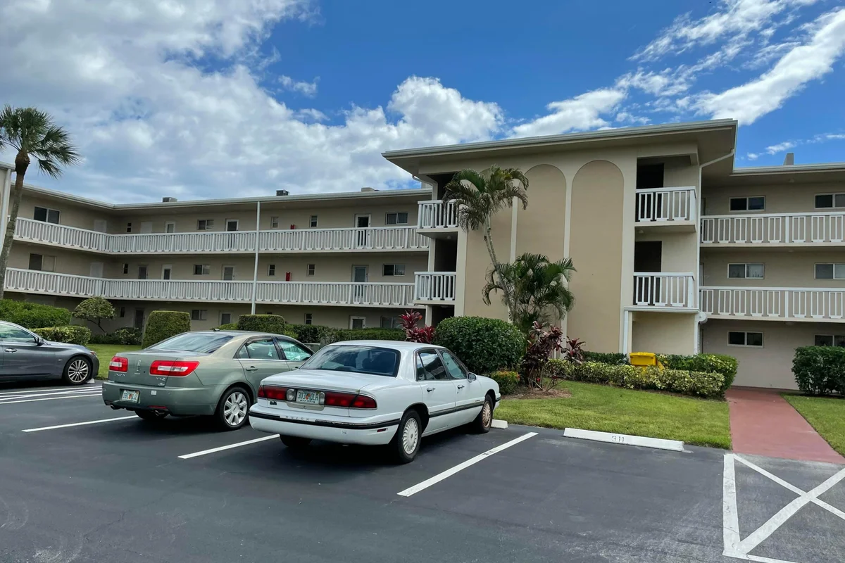 2668 Garden Dr N #311, Lake Worth: photo 1 of 21