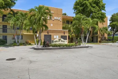 367 S Federal Hwy #A209, Deerfield Beach: photo 1 of 55
