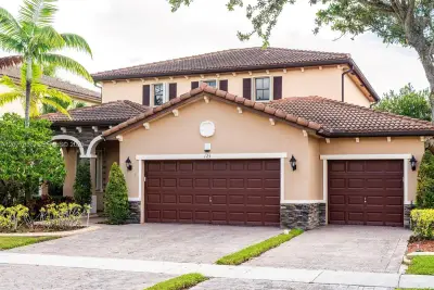 125 SE 36th Pl, Homestead: photo 1 of 88